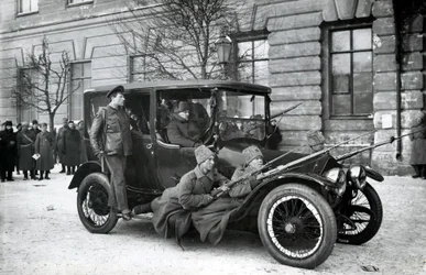 Revolutionäre Miliz, St. Petersburg, 1917